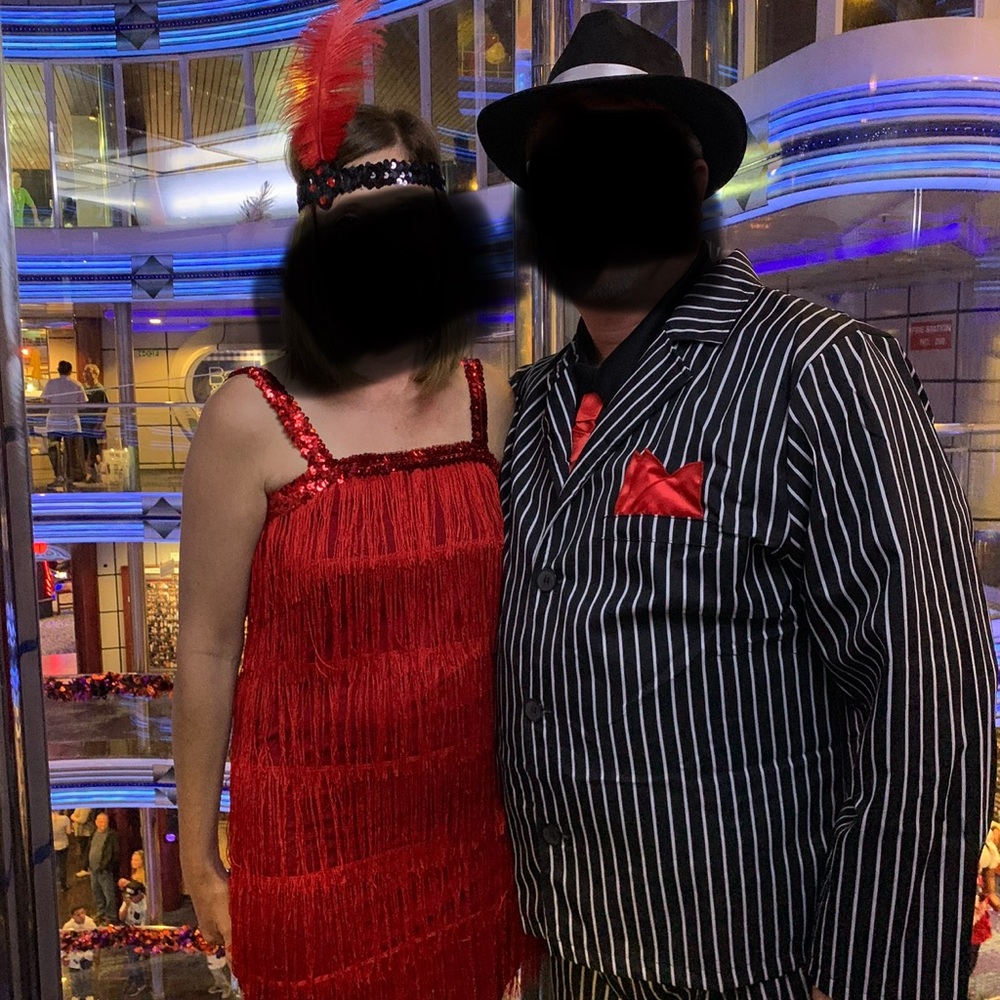 Men’s costume Mafia Boss suit. Fits like 2x. Worn once